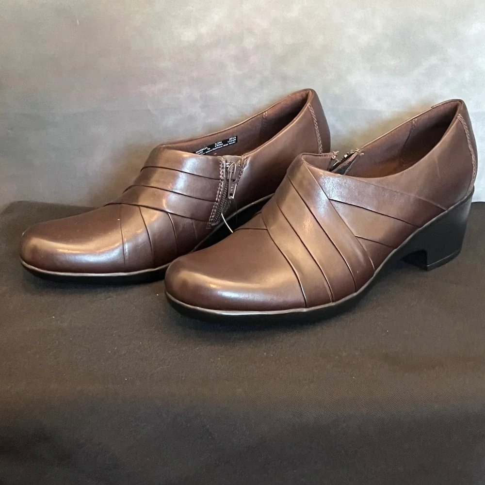Clarks Hope Roxanne Women's Dark Brown Leather Side Zip Wedge Ankle Bootie Shoes